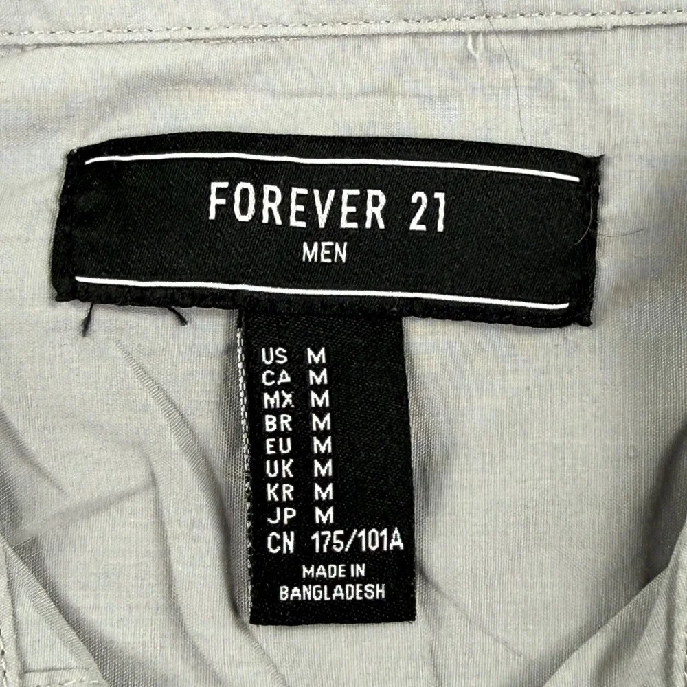 Forever 21 Button Down‎ Shirt Medium Gray Short Sleeve Cotton Blend Mens